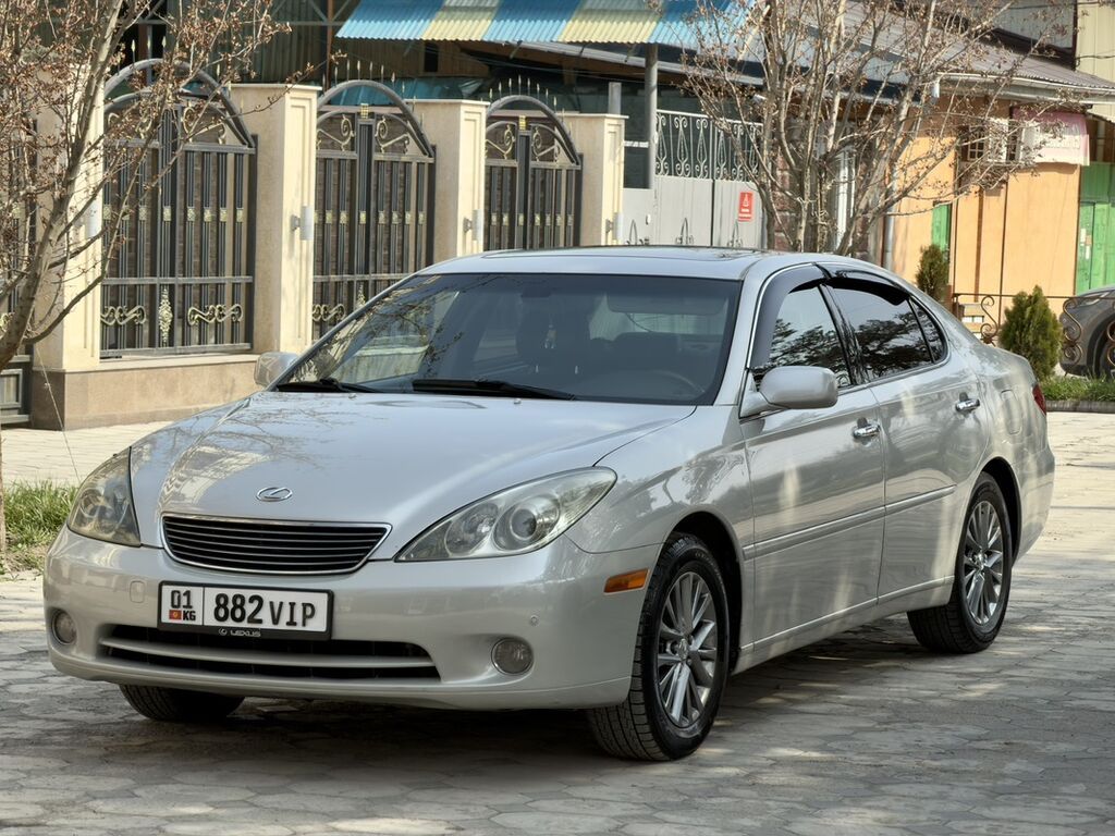Lexus ES
