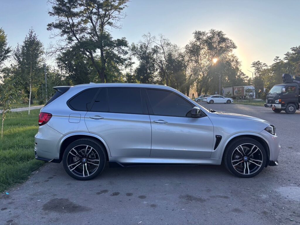 BMW X5: 2017 г., 3 л, Бензин, Кроссовер: фото 4
