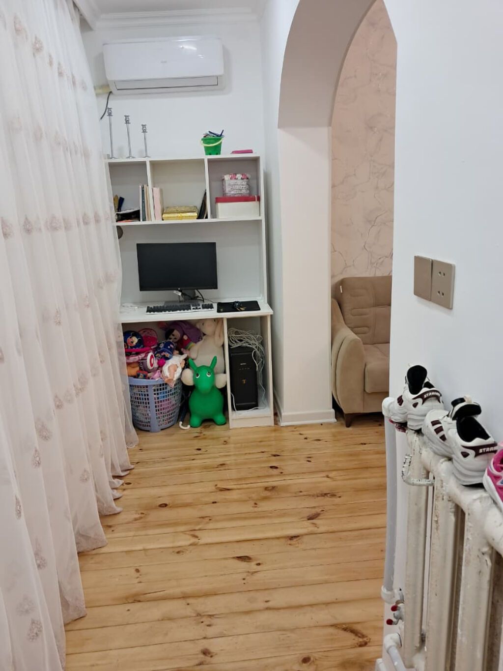 Bakı, 8-ci mikrorayon, 2 otaqlı, Köhnə tikili, m. Azadlıq Prospekti, 60 kv. m