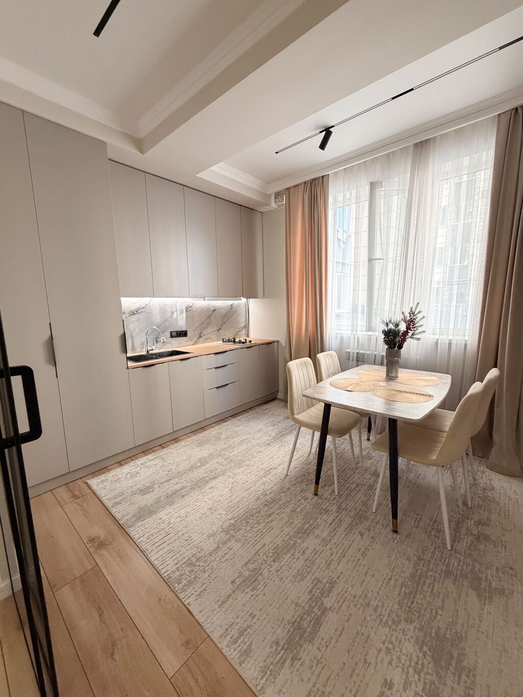 Студия, 60 м², Тунгуч мкр Элитка, 2 этаж, Дизайнерский ремонт: фото 3
