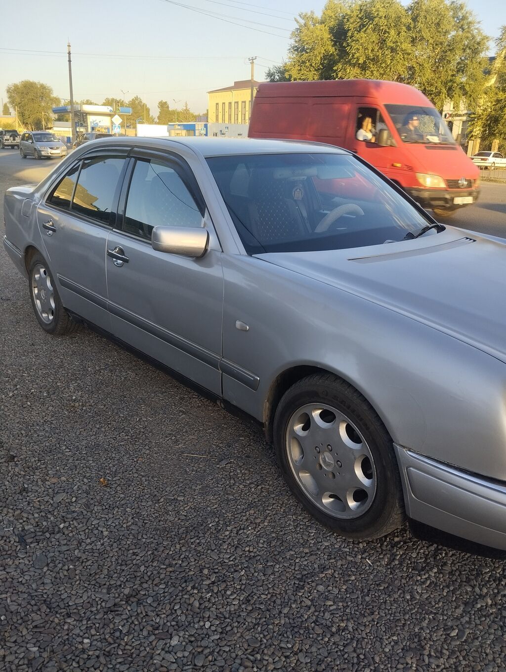Mercedes-Benz E-Class: 1995 г., 3.2 л, Автомат, Бензин, Седан: фото 3