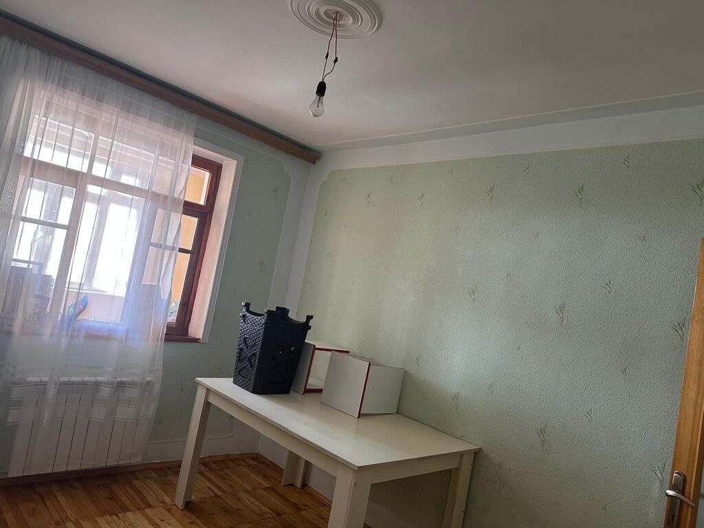 3 otaqlı, 112 kv. m