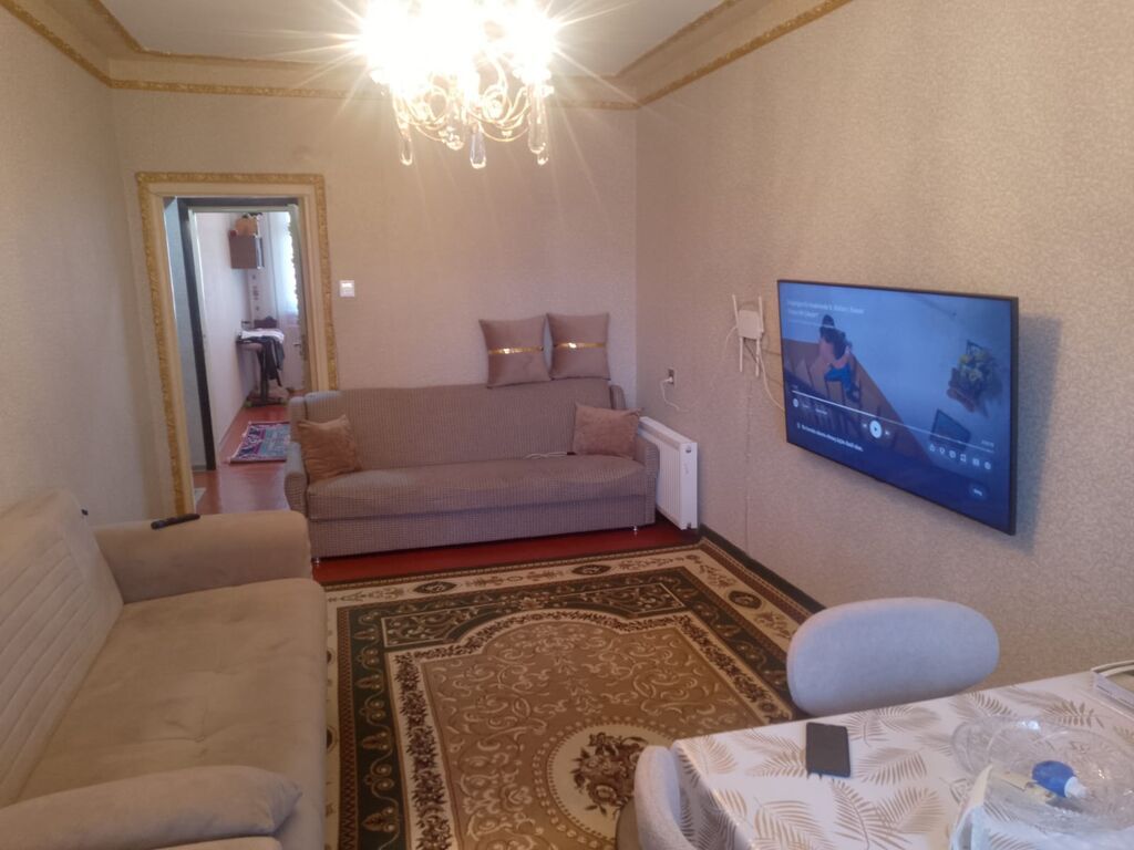 Bakı, Bakıxanov qəs., 2 otaqlı, Köhnə tikili, m. Neftçilər, 51 kv. m
