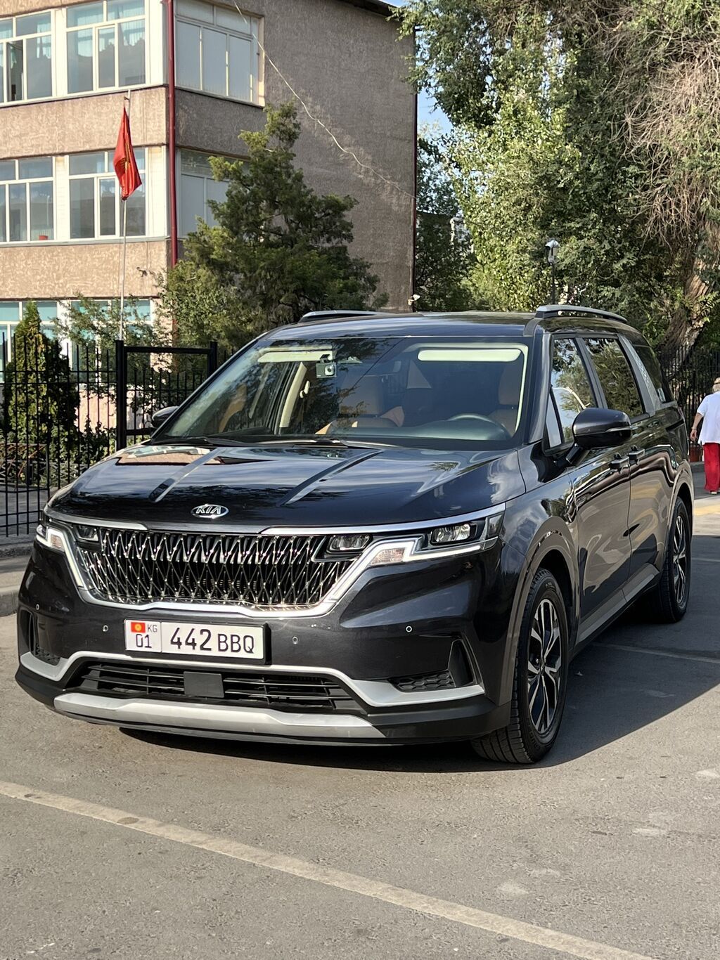 Kia Carnival: 2021 г., 2.2 л, Автомат, Дизель, Минивэн: фото 1