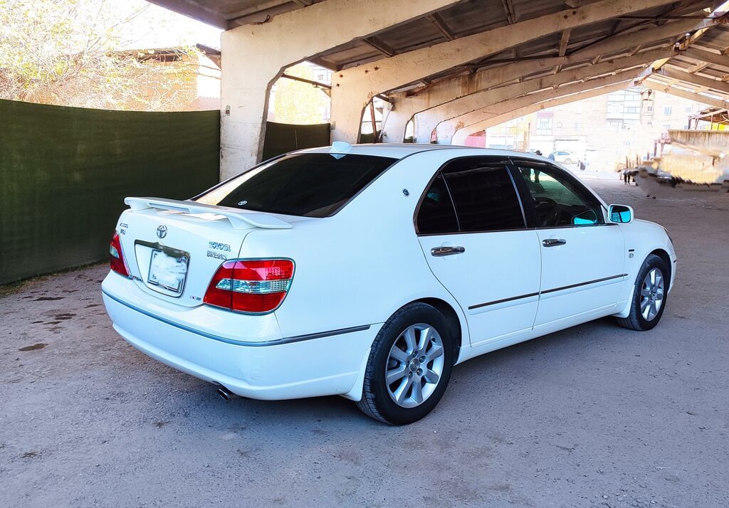 Toyota Brevis: 2003 г., 3 л, Автомат, Бензин, Седан: фото 4