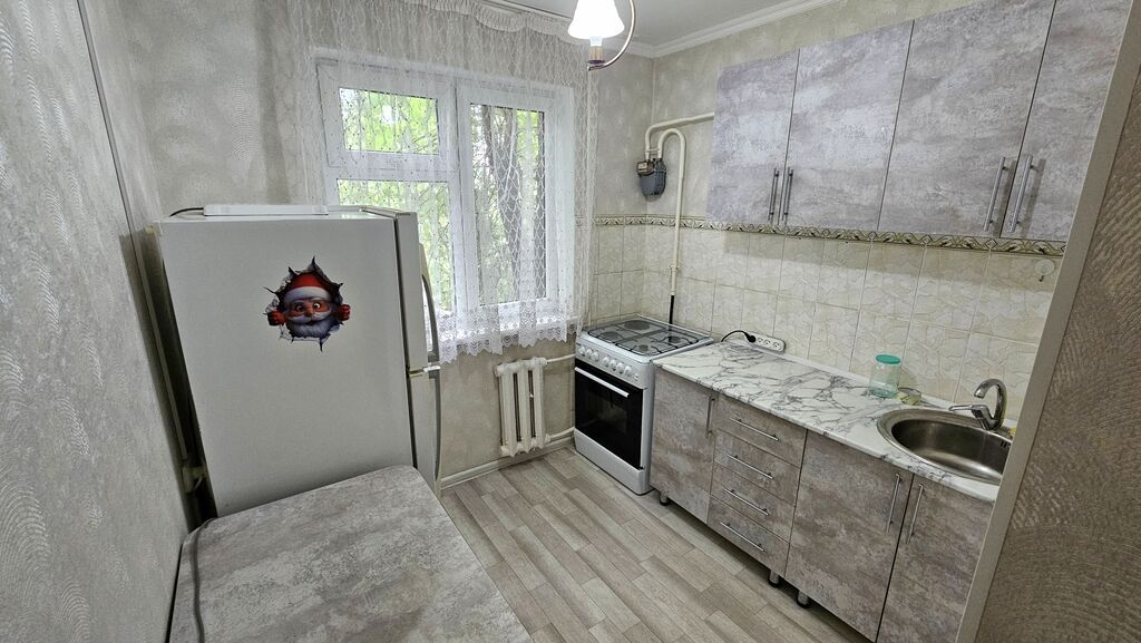 1 комната, 39 м², 6 мкр 104 серия, 3 этаж, Евроремонт: фото 4