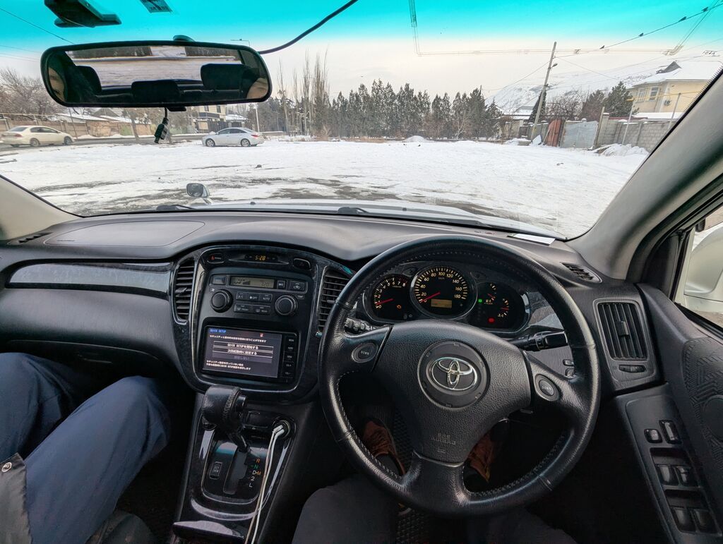 Toyota Kluger: 2002 г., 3 л, Автомат, Бензин, Кроссовер: фото 5