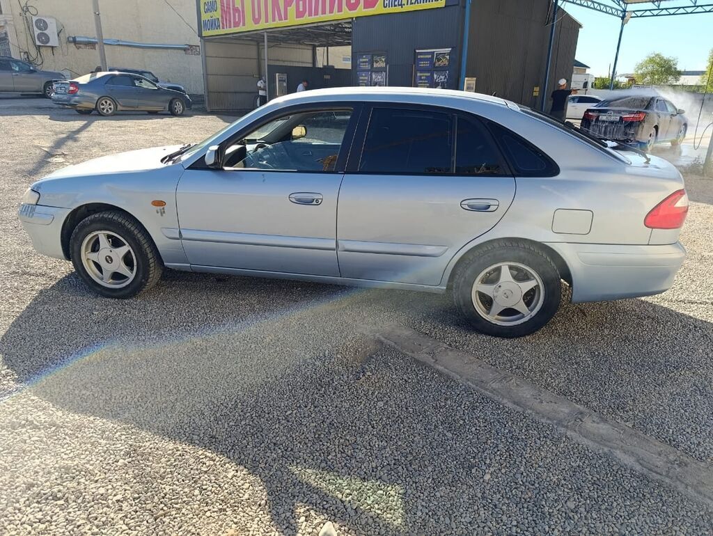Mazda 626: 2000 г., 2 л, Механика, Бензин, Седан: фото 3