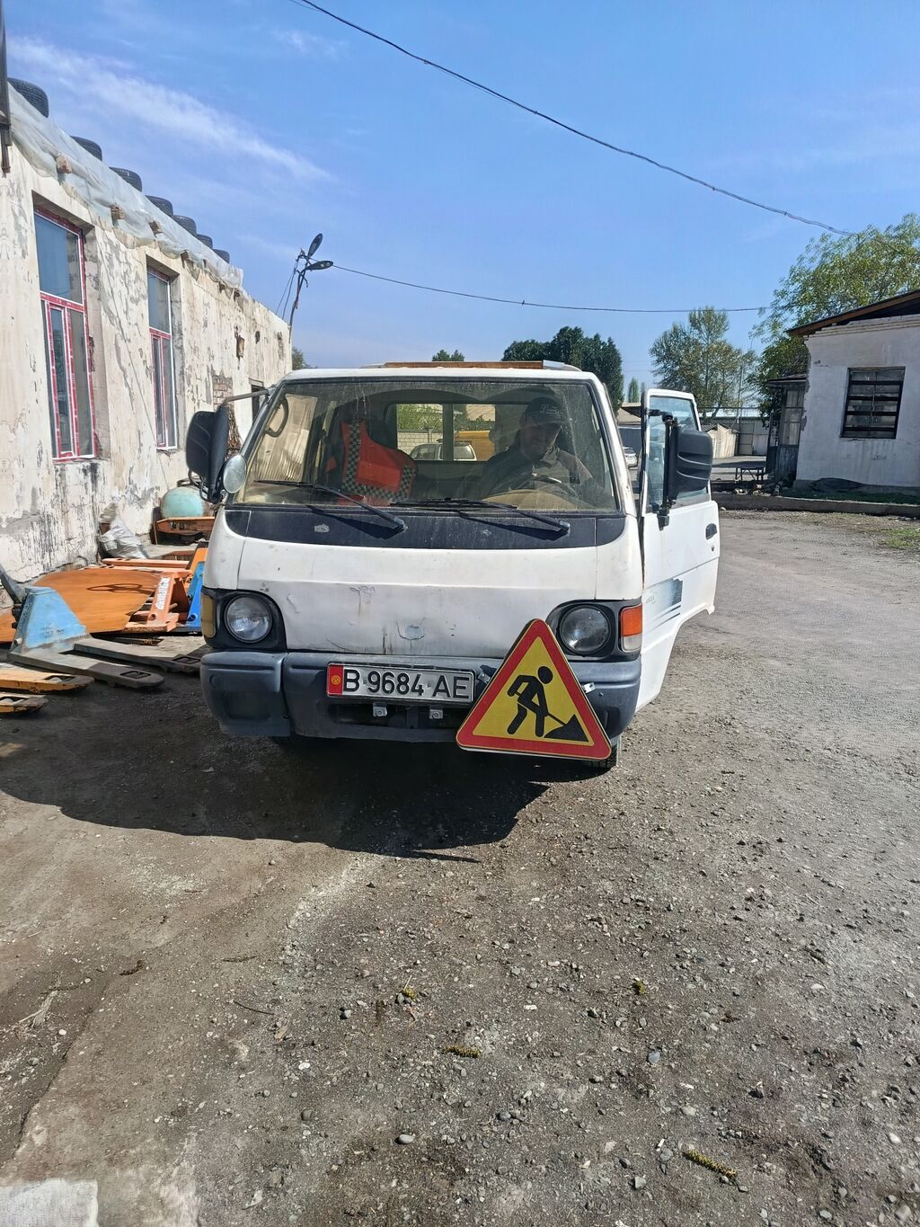 Hyundai Porter бортовой малотоннажный грузовик машина журот ходовой: фото 2
