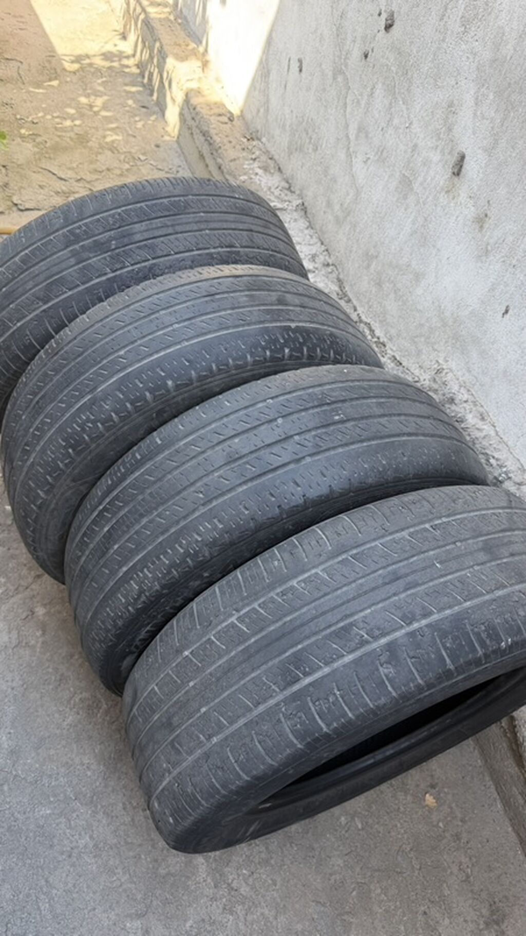Комплект из 4 летних шин Kumho. - Размер: 225/65 R17 - Индекс — фото 1