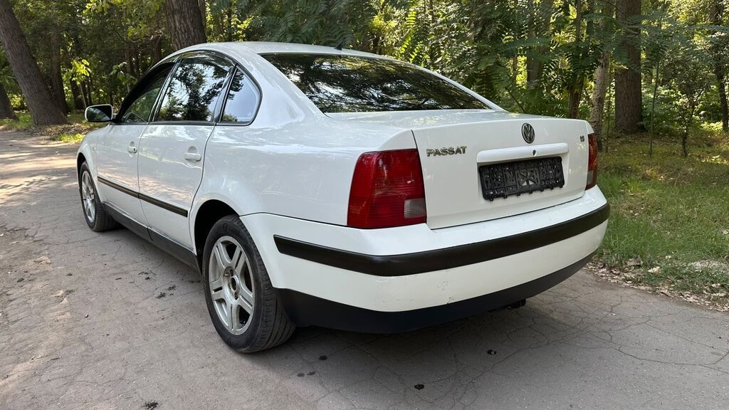 Volkswagen Passat: 2000 г., 1.8 л, Автомат, Бензин, Седан: фото 6