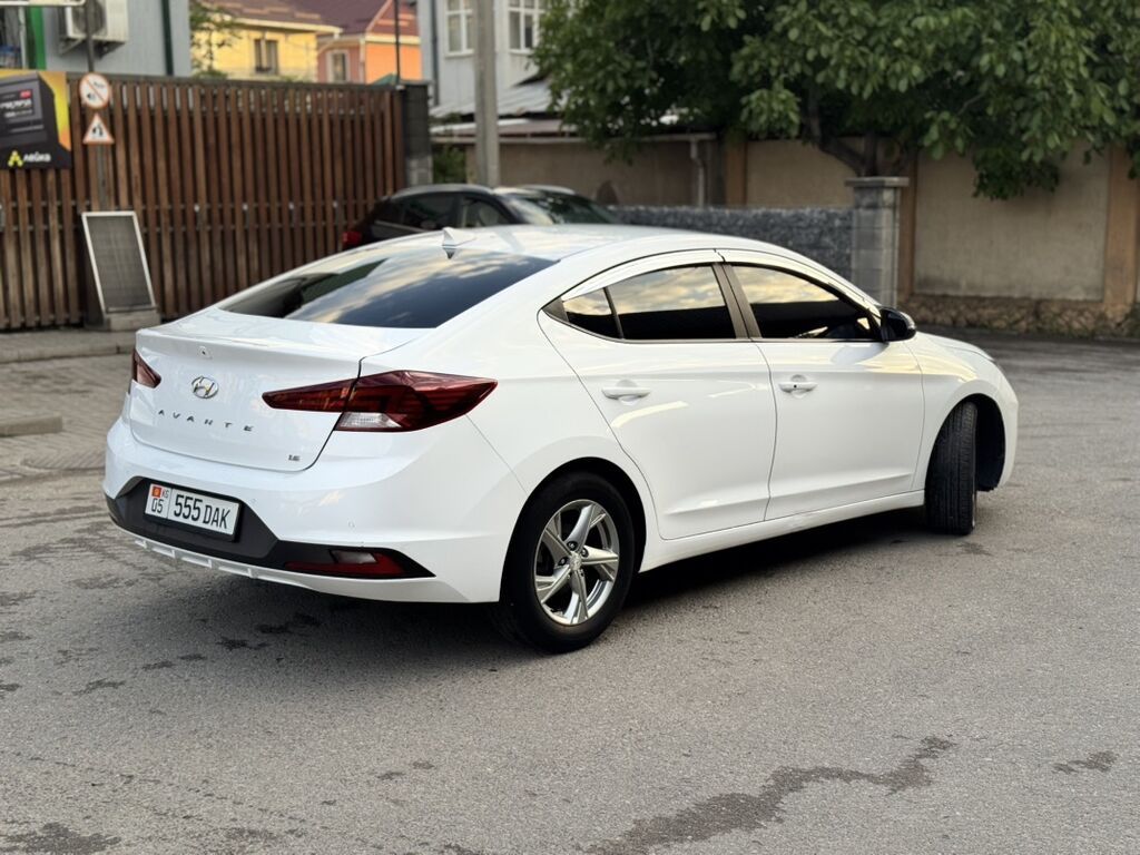 Hyundai Avante: 2019 г., 1.6 л, Вариатор, Бензин, Седан: фото 2