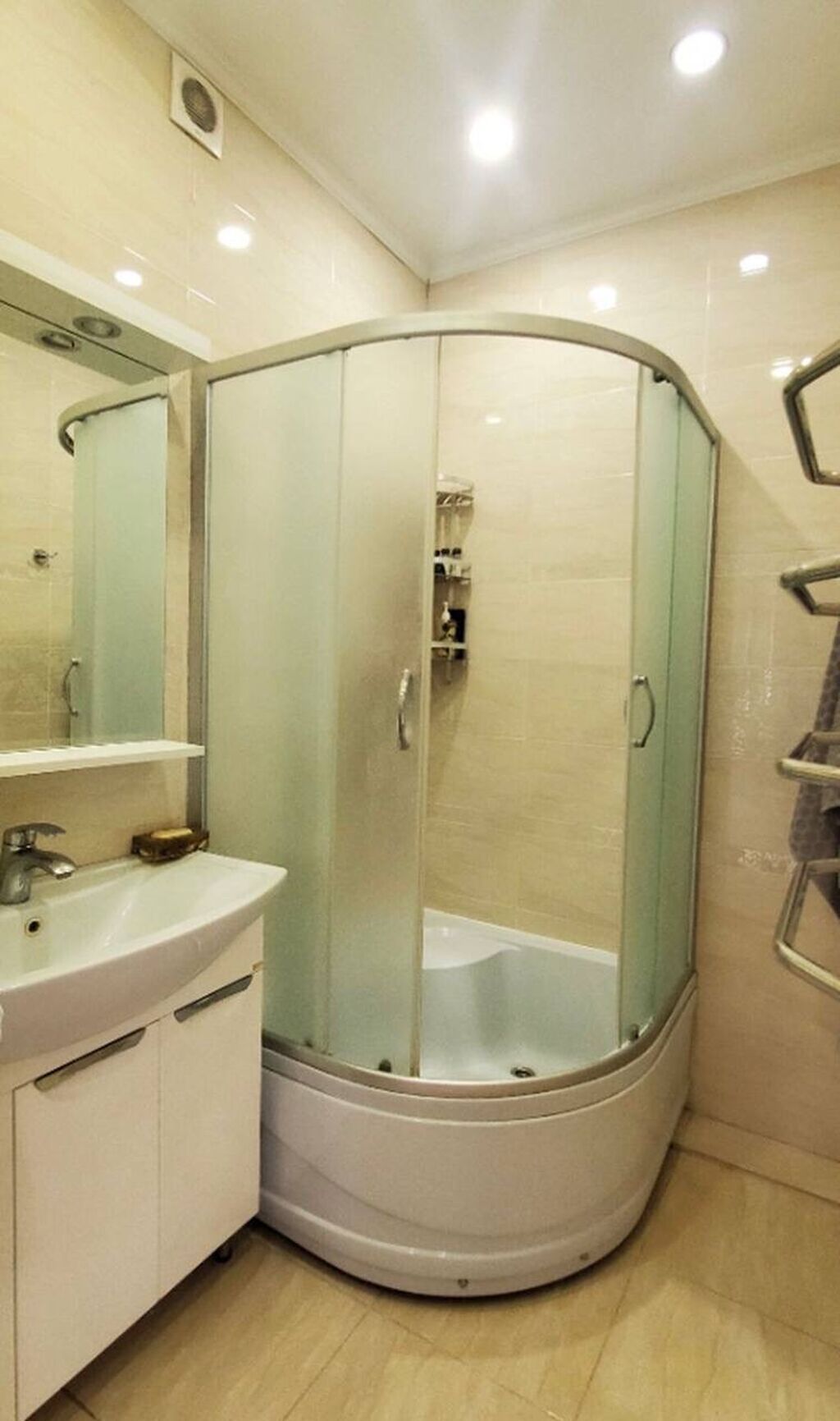 Продам 2-комнатную квартиру, 58 м², Золотой квадрат: фото 6