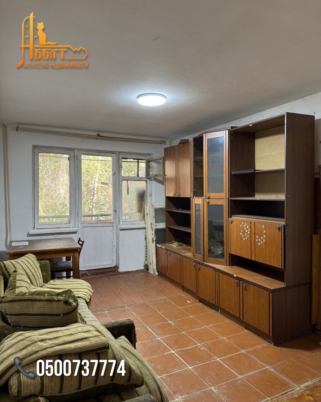 2 комнаты, 44 м², 6 мкр 104 серия, 3 этаж, Старый ремонт: фото 2