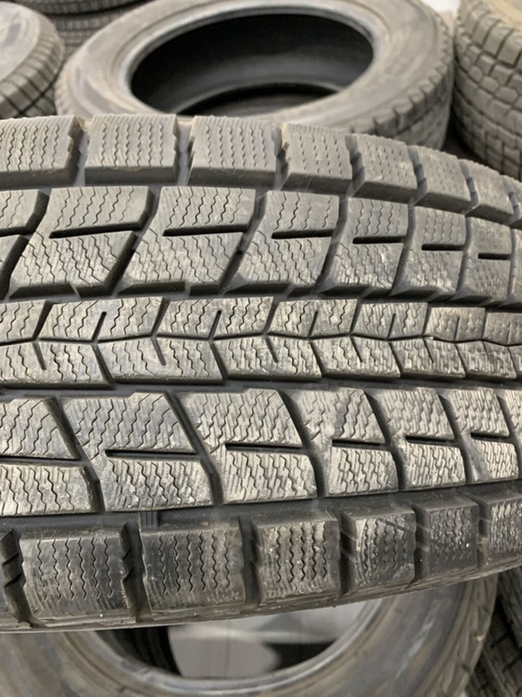 Шины 225 / 60 / R 18, Зима, Новый, Комплект, Внедорожные (АТ/МТ), Япония, Dunlop: фото 4