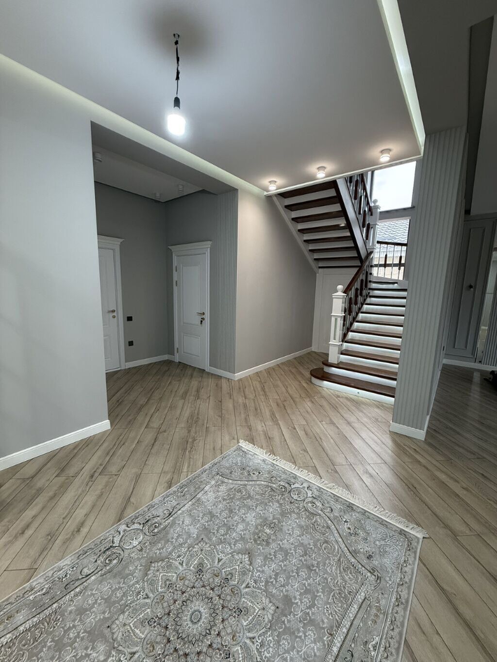 320 м², 6 комнат и более, Ала-Арча ж/м, Без подселения: фото 2
