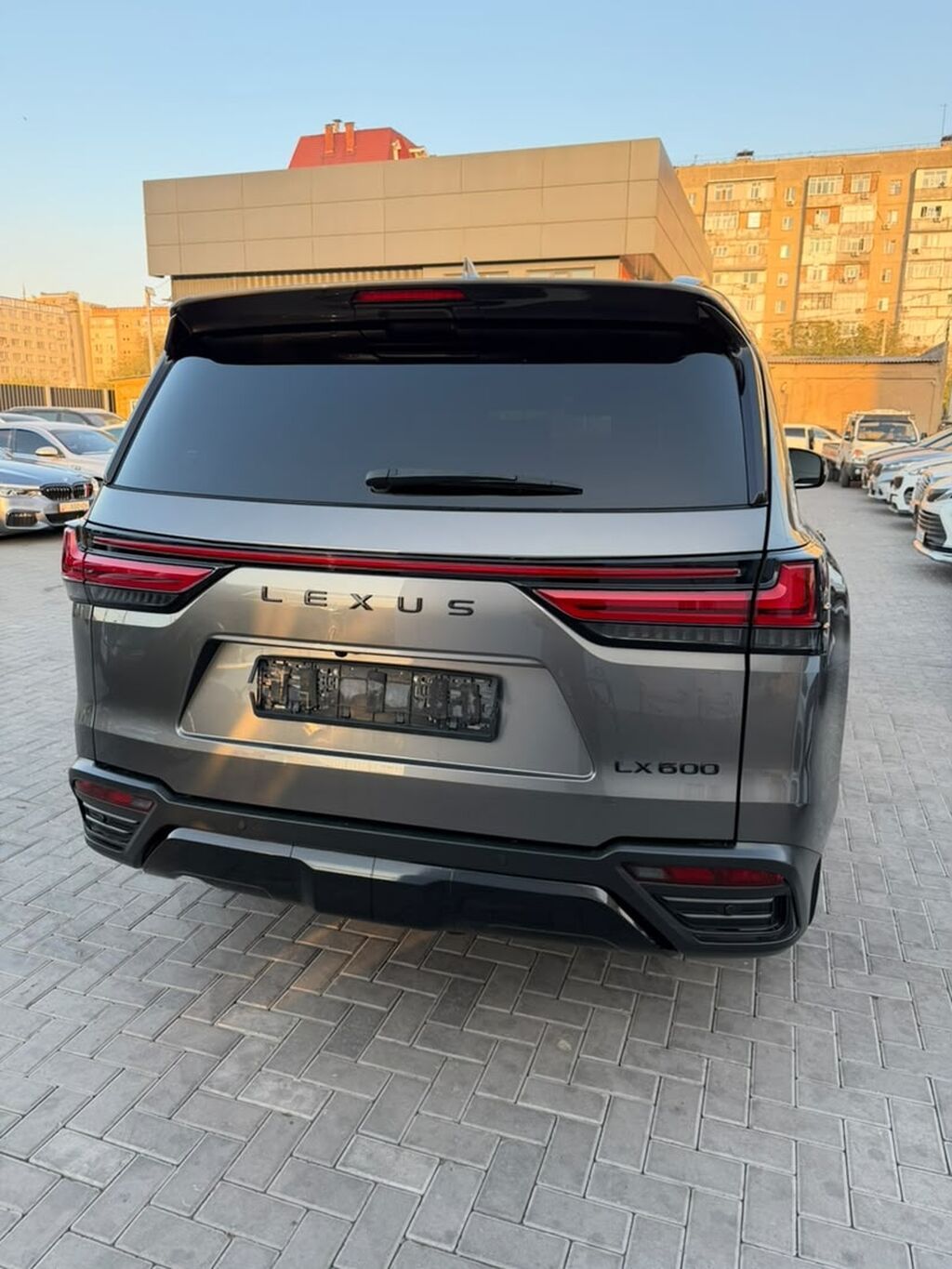 Lexus LX: 2023 г., 3.5 л, Автомат, Бензин, Внедорожник: фото 4