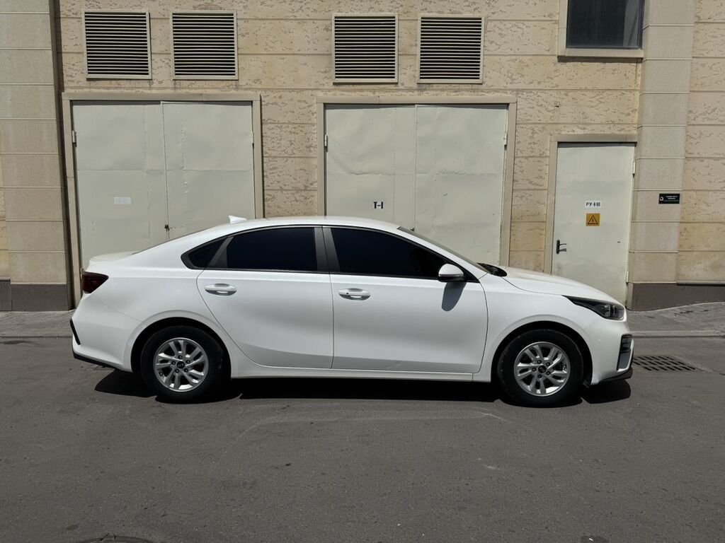 Kia K3: 2021 г., 1.6 л, Вариатор, Бензин, Седан: фото 3