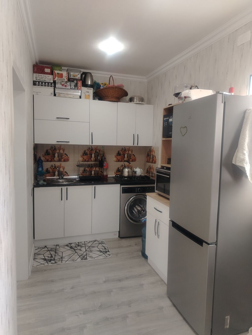 2 otaqlı mənzil – tam mebel və məişət texnikası ilə Kirayə Verilir