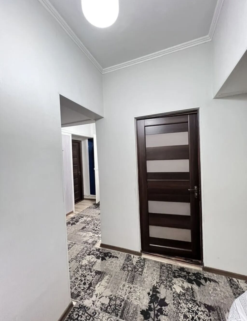 3 комнаты, 62 м², Кудайберген авторынок 105 серия, 2 этаж: фото 2