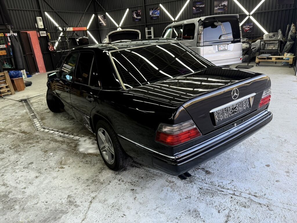 Mercedes-Benz W124: 1995 г., 3.2 л, Автомат, Бензин, Седан: фото 4