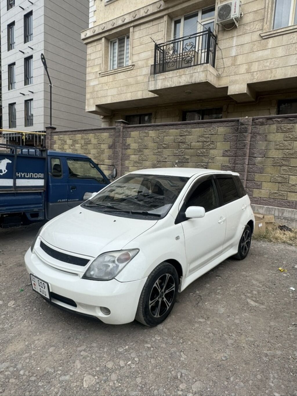 Toyota Ist: 2003 г., 1.5 л, Автомат, Бензин, Хэтчбэк: фото 2