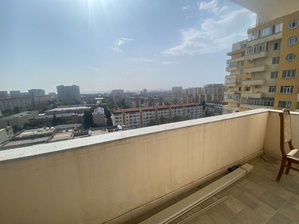 3 otaqlı, Yeni tikili, 131 kv. m