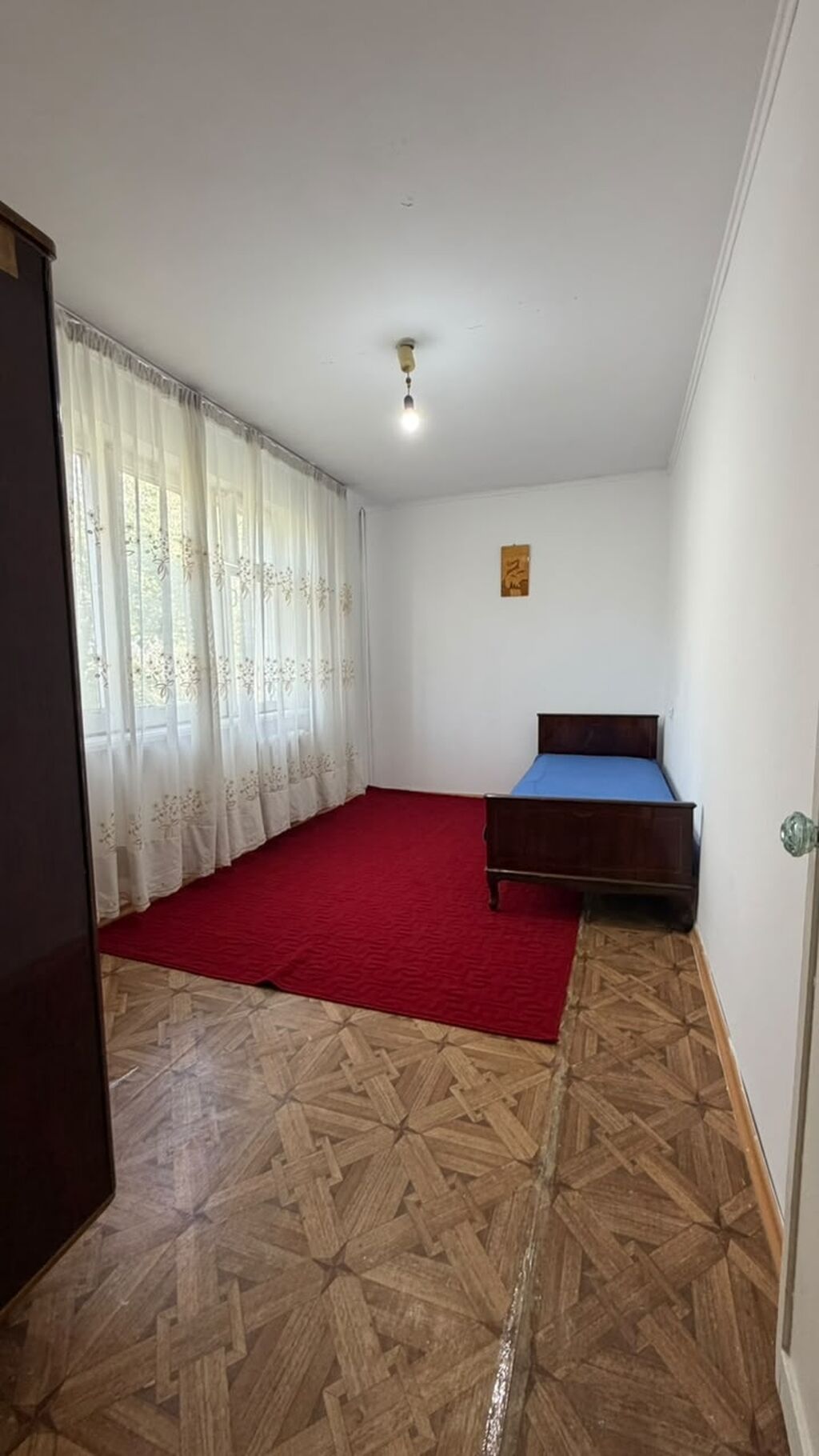 2 комнаты, 43 м², 5 мкр 104 серия, 3 этаж, Старый ремонт: фото 2