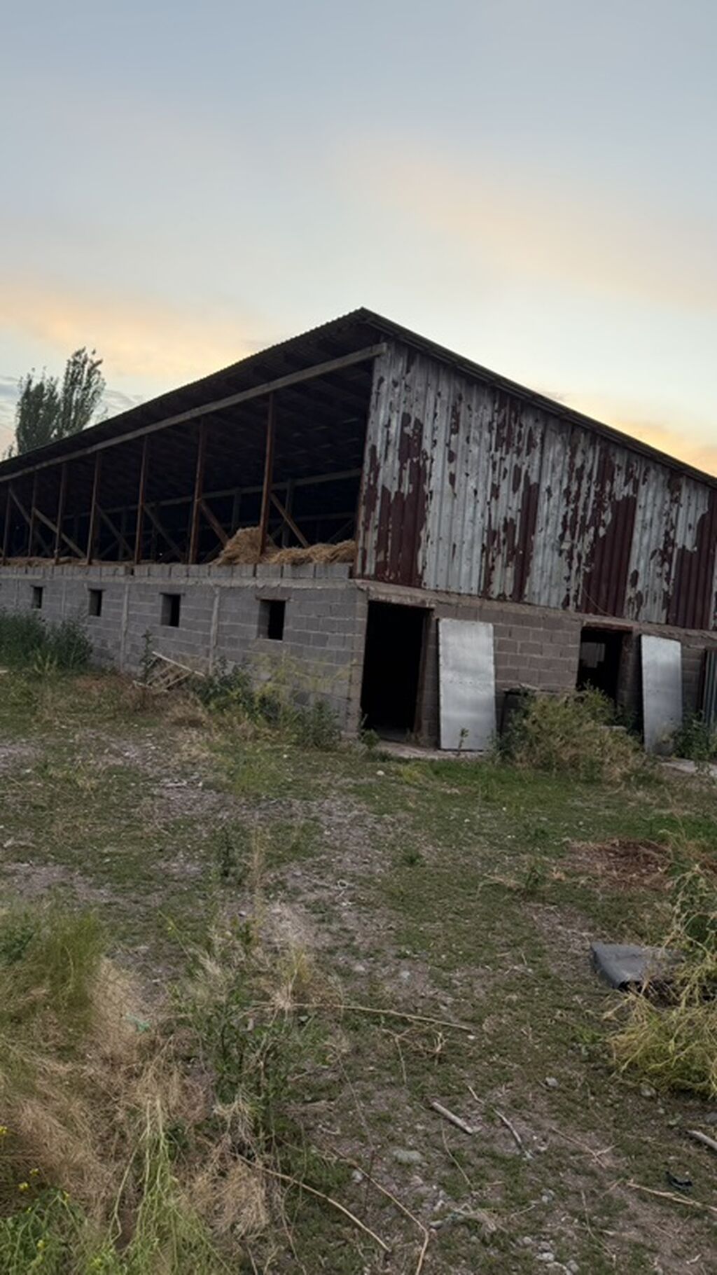 Продаётся животноводческая ферма (сарай) в отличном месте! Удобное: фото 8
