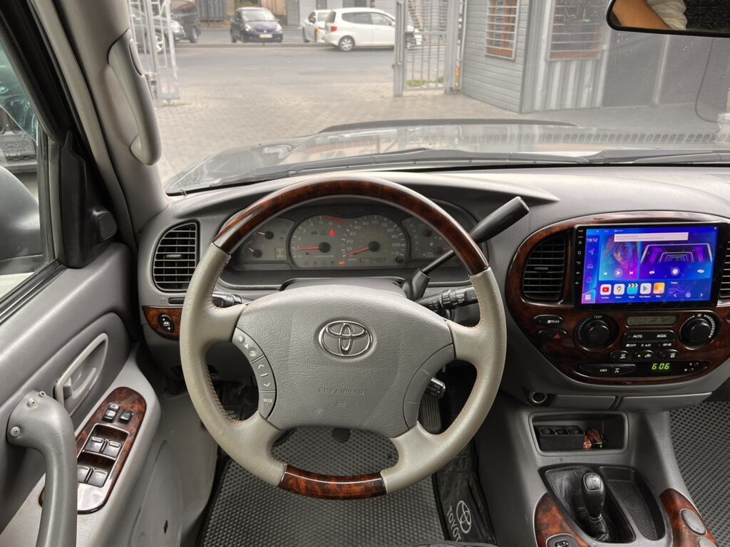 Toyota Sequoia: 2003 г., 4.7 л, Автомат, Газ, Внедорожник: фото 5