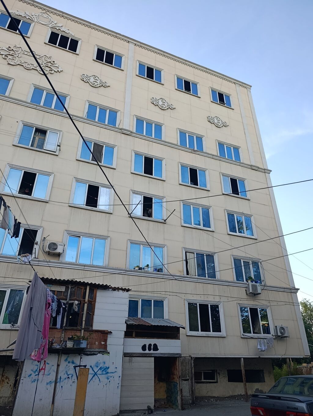 Mingəçevir, Sağ Sahil, Yarımçıq Mehmanxana binasında 2 otaqlı mənzil