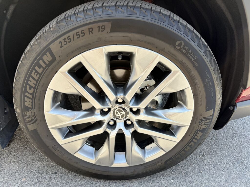 Toyota RAV4: 2022 г., 2.5 л, Автомат, Бензин, Кроссовер: фото 8
