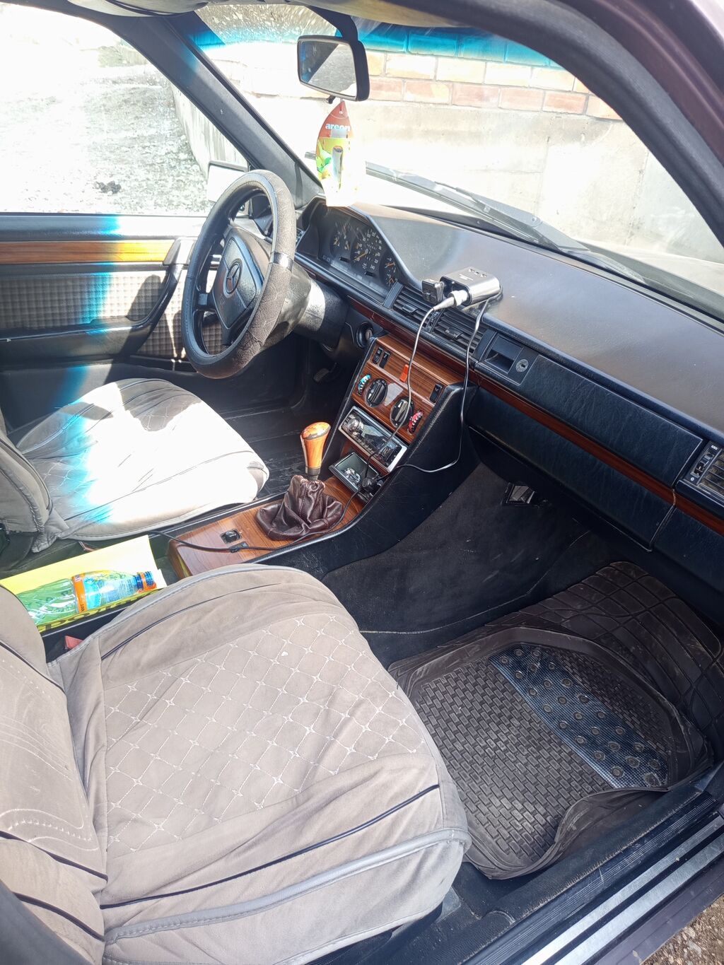 Mercedes-Benz W124: 1992 г., 2.2 л, Механика, Бензин, Седан: фото 2