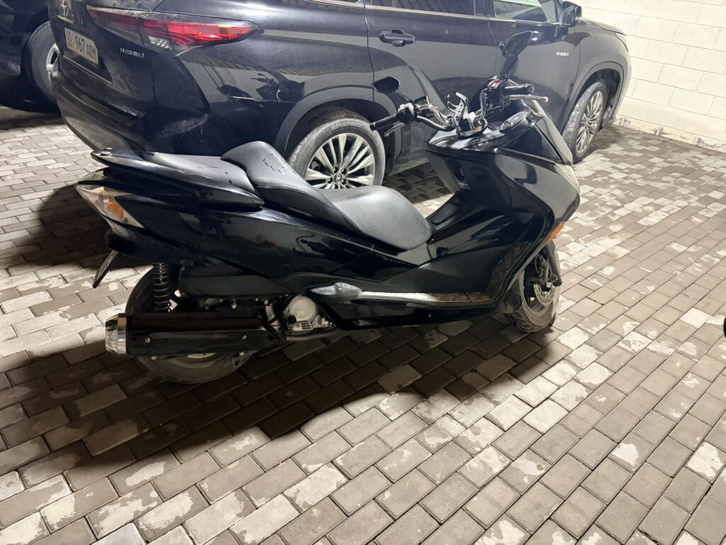 Макси-скутер Honda, 250 куб. см, Бензин, Б/у: фото 3