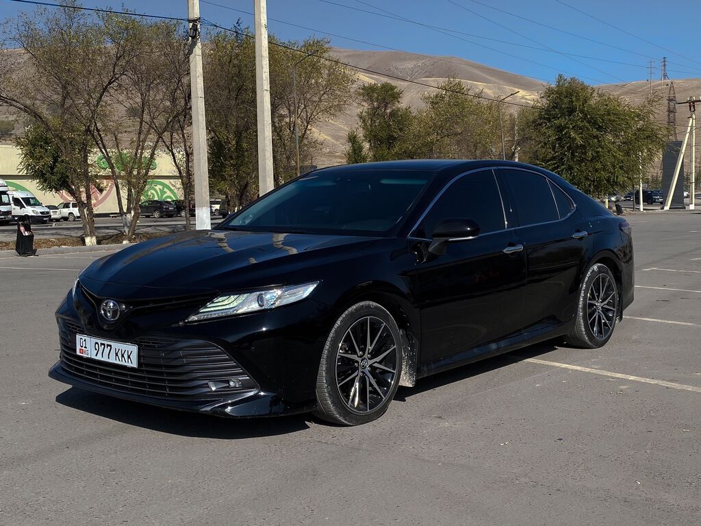 Toyota Camry: 2018 г., 3.5 л, Автомат, Бензин, Седан: фото 2
