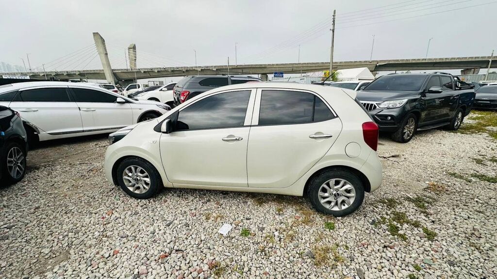 Kia Morning: 2018 г., 1 л, Автомат, Бензин, Хэтчбэк: фото 1