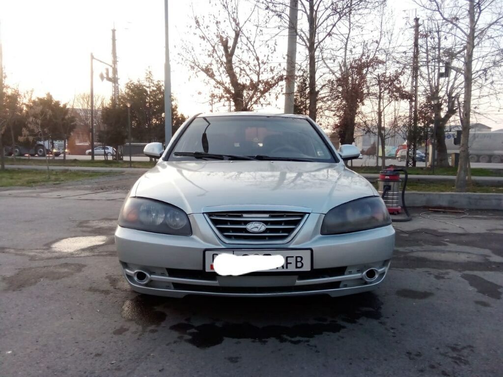 Hyundai Elantra: 2002 г., 1.6 л, Механика, Бензин, Хэтчбэк: фото 3
