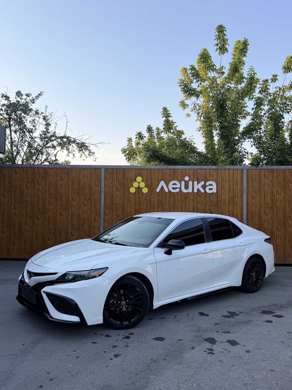 Toyota Camry: 2020 г., 2.5 л, Автомат, Бензин, Седан: фото 2