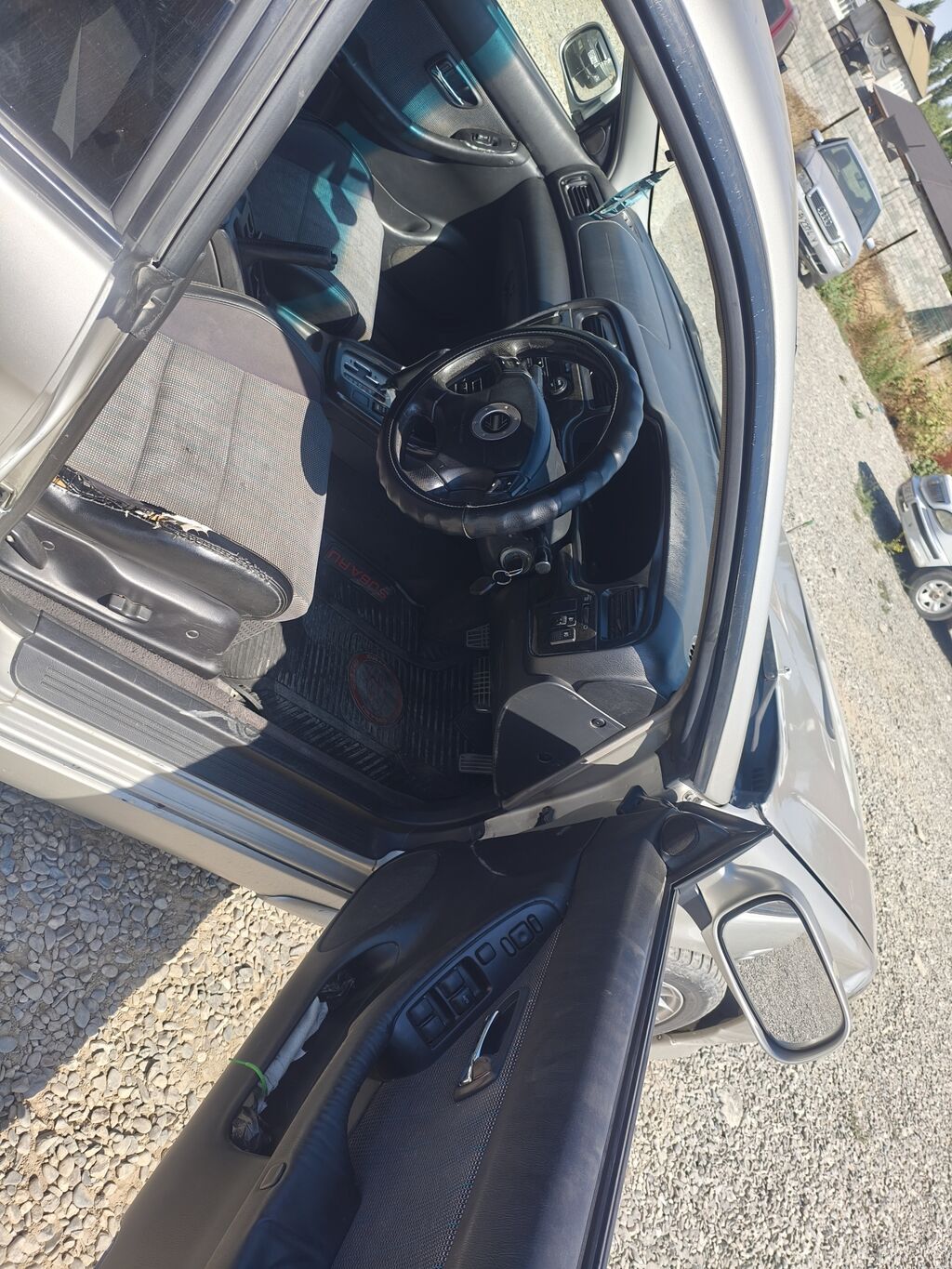 Subaru Legacy: 1999 г., 2 л, Автомат, Бензин, Седан: фото 5