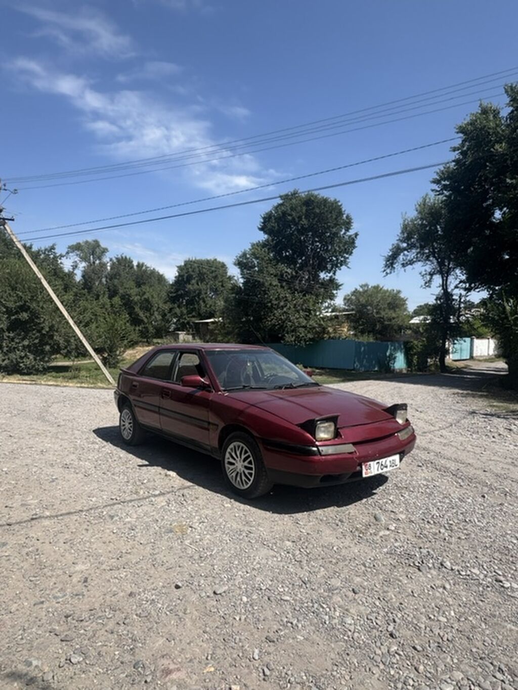 Mazda 323: 1994 г., 1.6 л, Механика, Бензин, Лифтбек: фото 2