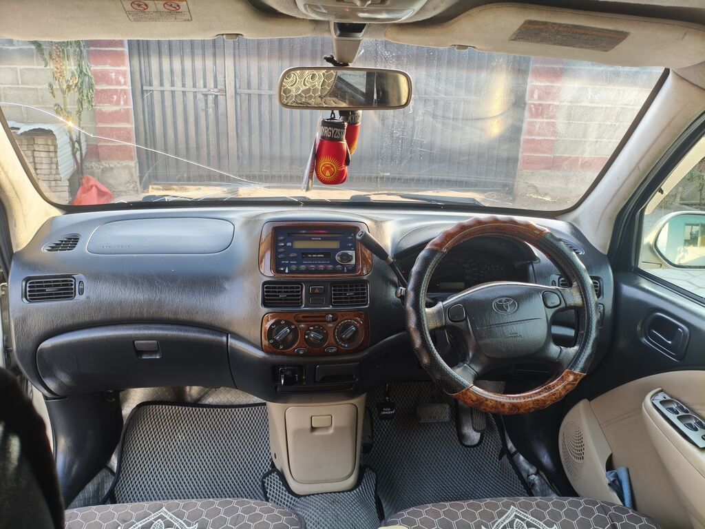 Toyota Raum: 2000 г., 1.5 л, Автомат, Бензин, Минивэн: фото 5
