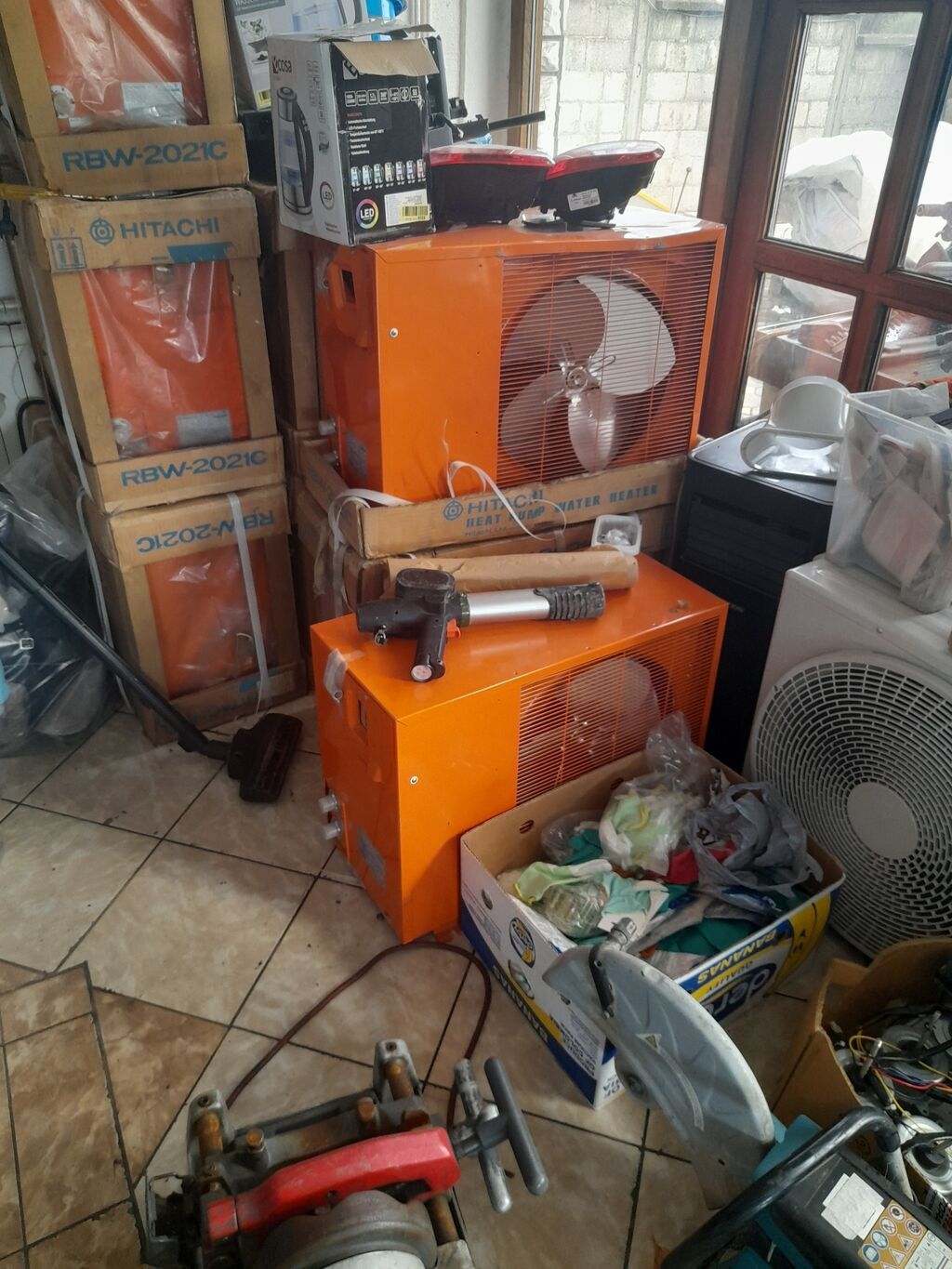 Bojleri: Hitachi toplotna pumpa za grejanje vode – model RBW-2021C - Tip: Heat