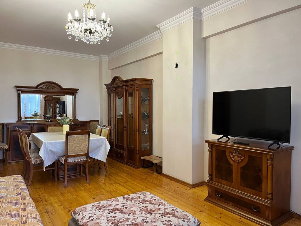 8-ci kilometr, 2 otaqlı, Yeni tikili, m. Neftçilər, 90 kv. m