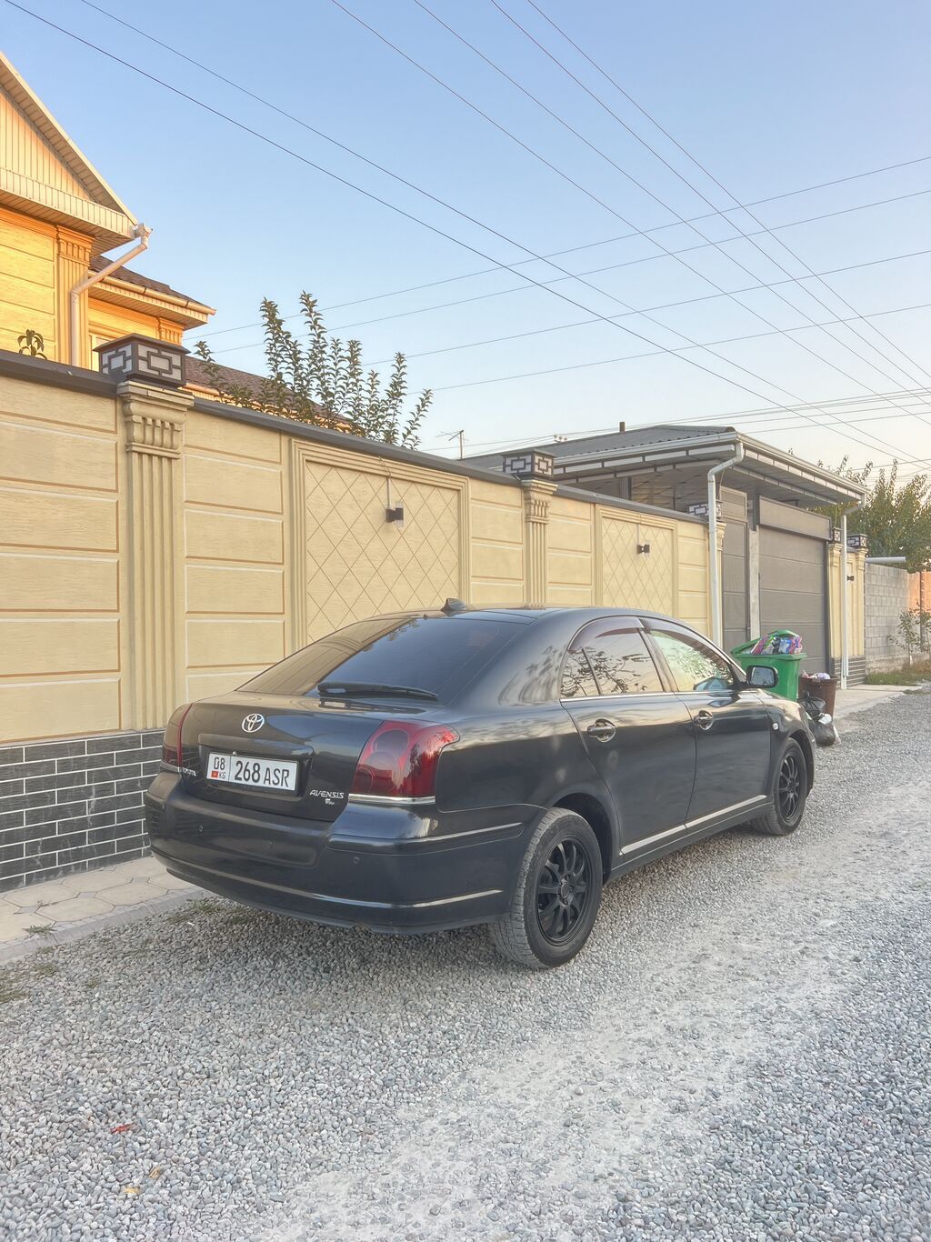 Toyota Avensis: 2004 г., 2 л, Автомат, Бензин, Седан: фото 5