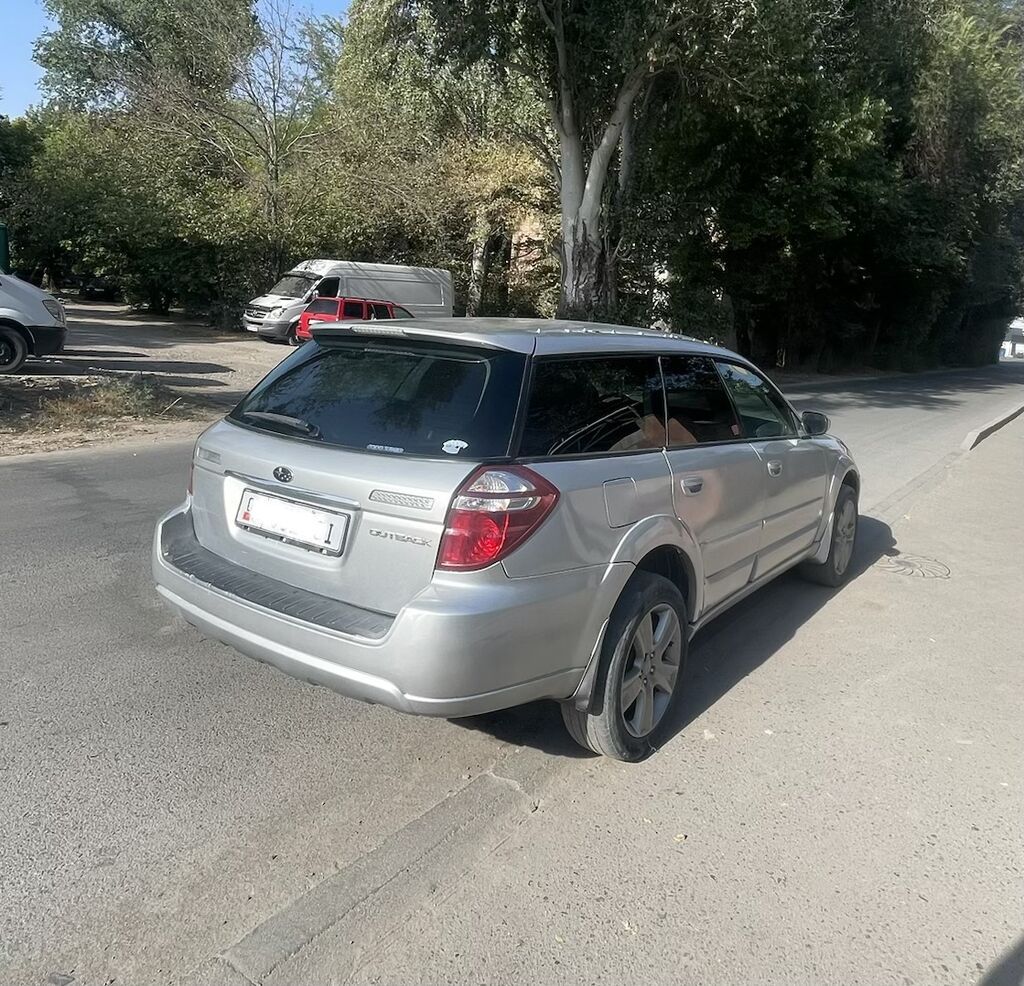 Subaru Outback: 2005 г., Бензин, Универсал: фото 2