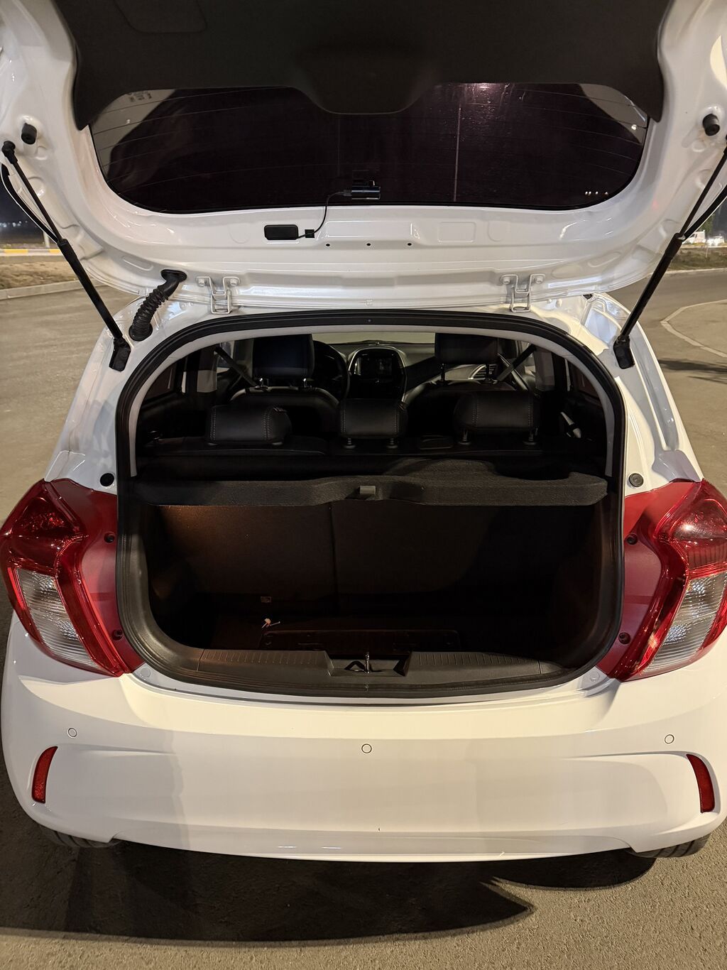 Chevrolet Spark: 2020 г., 1 л, Вариатор, Бензин, Хэтчбэк: фото 8