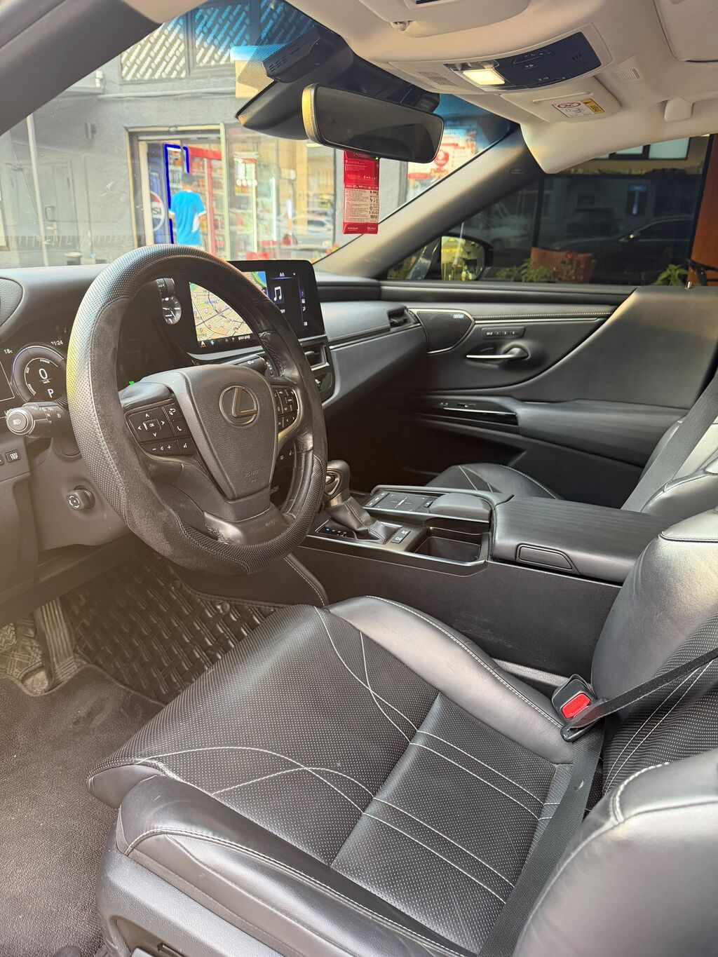 Lexus ES: 2021 г., 2.5 л, Гибрид, Седан: фото 6