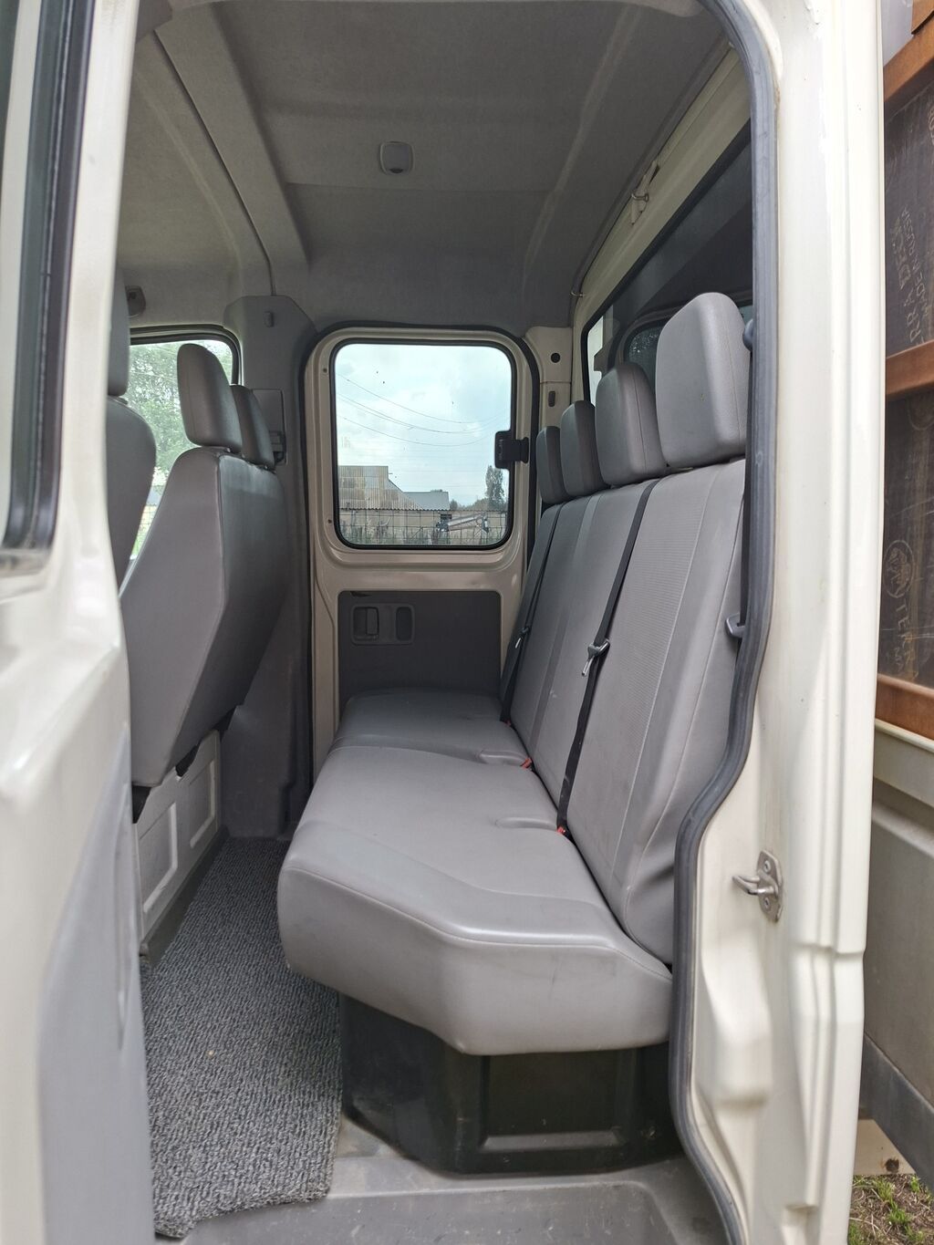 Volkswagen Crafter бортовой с двойной кабиной - Тип: легкий: фото 7