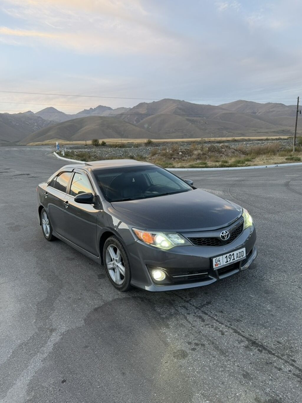 Toyota Camry: 2012 г., Автомат, Седан: фото 6