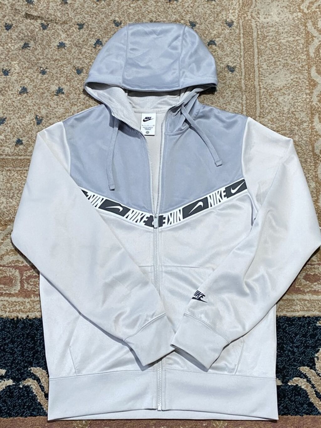 Толстовка Nike с капюшоном на молнии. - Модель: худи на молнии с: фото 1